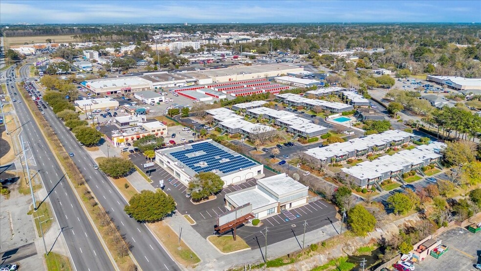 More Photos Of 8890 Abercorn St, Savannah Storefront Retail Office For Sale