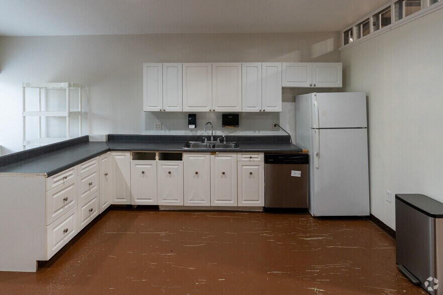 More Photos Of 4913 S Alston Ave, Durham Warehouse For Lease