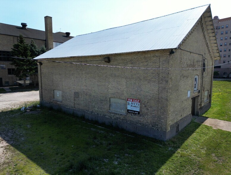 More Photos Of , Kenosha General Retail For Sale