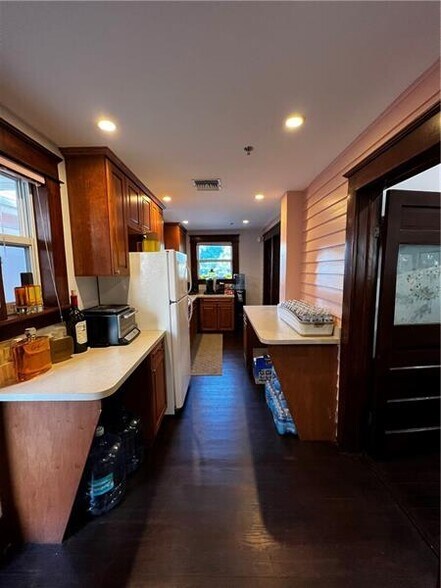 More Photos Of 124 N Swinton Ave, Delray Beach Office For Sale