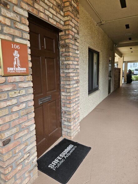 More Photos Of 300 NW 70th Ave, Plantation Medical For Lease