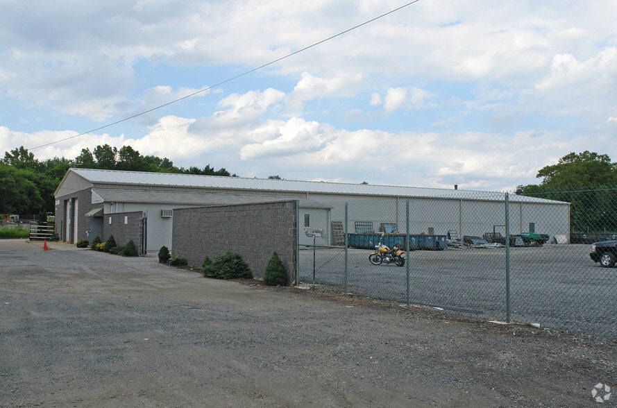 More Photos Of 1300 E 8th St, Wilmington Manufacturing For Sale