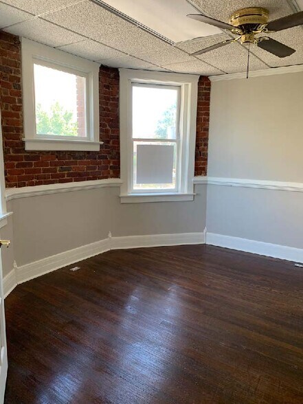 More Photos Of 1116 Blanding St, Columbia Office Residential For Sale