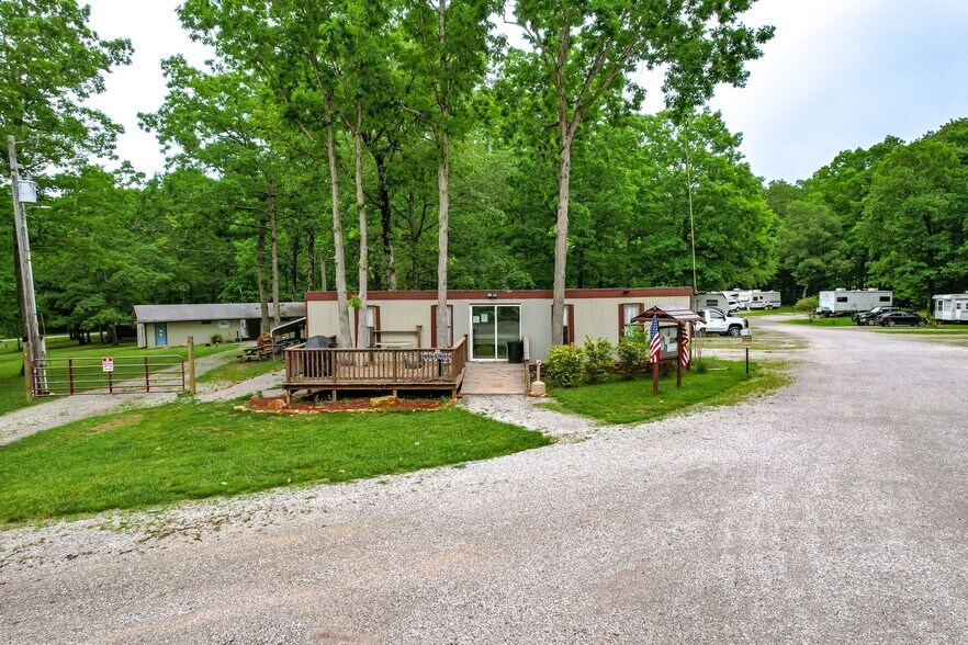 More Photos Of Oak Park Cir, Crossville Trailer Camper Park For Sale