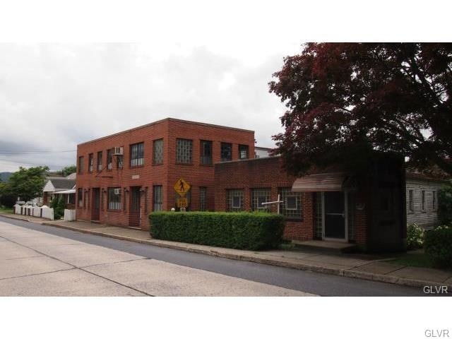 Primary Photo Of 324-326 Washington St, Walnutport Loft Creative Space For Sale