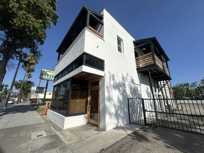 More Photos Of 604-606 W Lincoln Ave, Anaheim Storefront Retail Residential For Lease