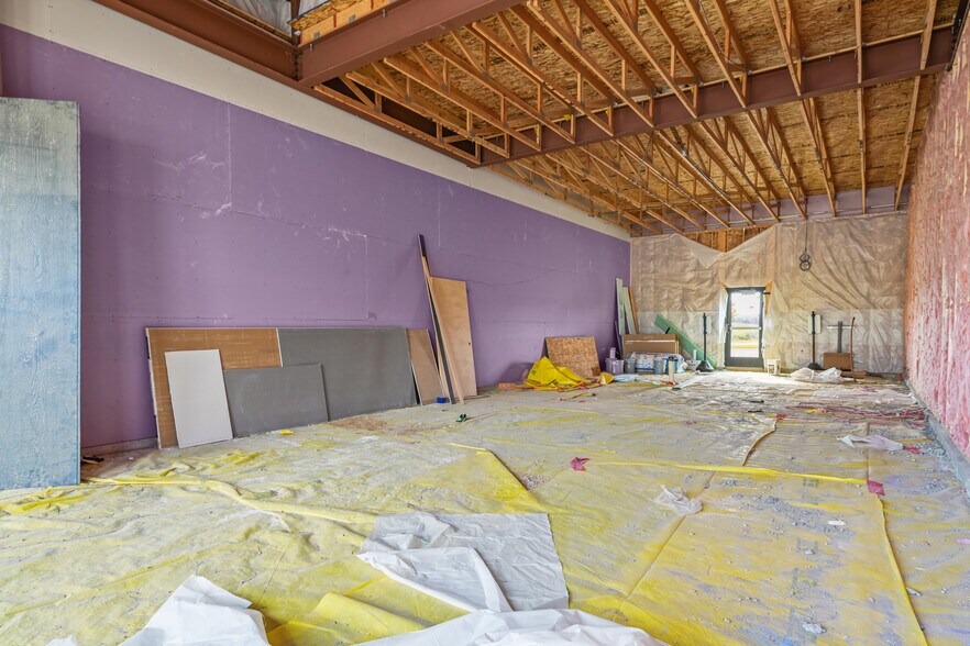 More Photos Of 6689 Boulder Brook Ct, Dubuque Medical For Lease