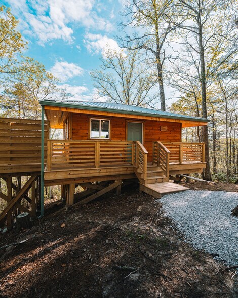 More Photos Of 250 Wood Thrush Lane, Rogers Specialty For Sale