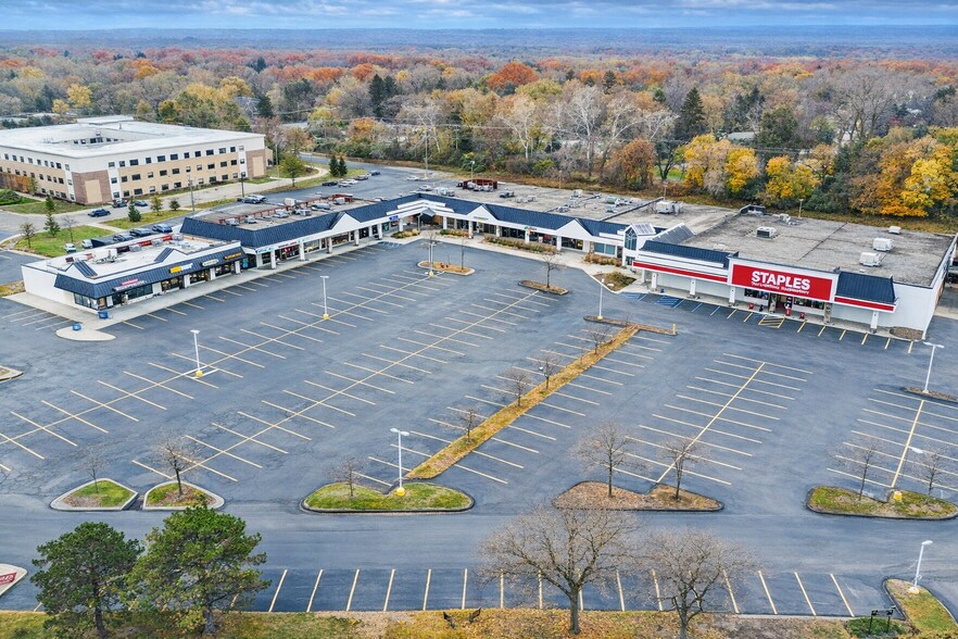 More Photos Of 43141-43315 Woodward Ave, Bloomfield Hills Unknown For Lease