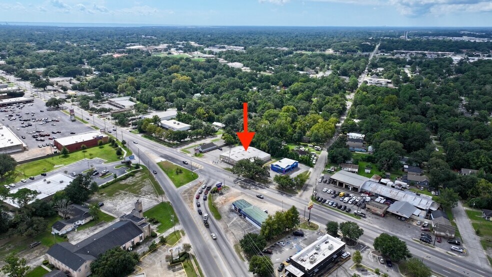 More Photos Of 3107 Spring Hill Ave, Mobile Freestanding For Sale