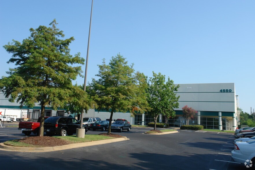 More Photos Of 4550 Quality Dr, Memphis Warehouse For Lease