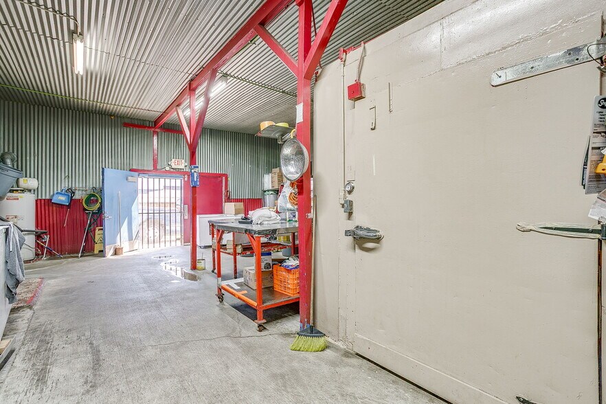 More Photos Of 1617 NW 25th St, Fort Worth Restaurant For Sale