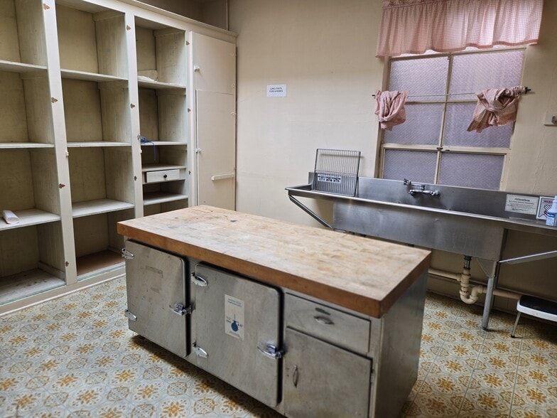 More Photos Of 714 SW 11th Ave, Portland Loft Creative Space For Lease