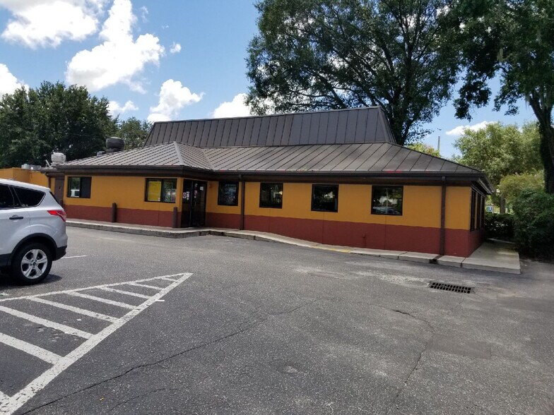 6548 Gall Blvd, Zephyrhills, FL 33542 Retail For Lease