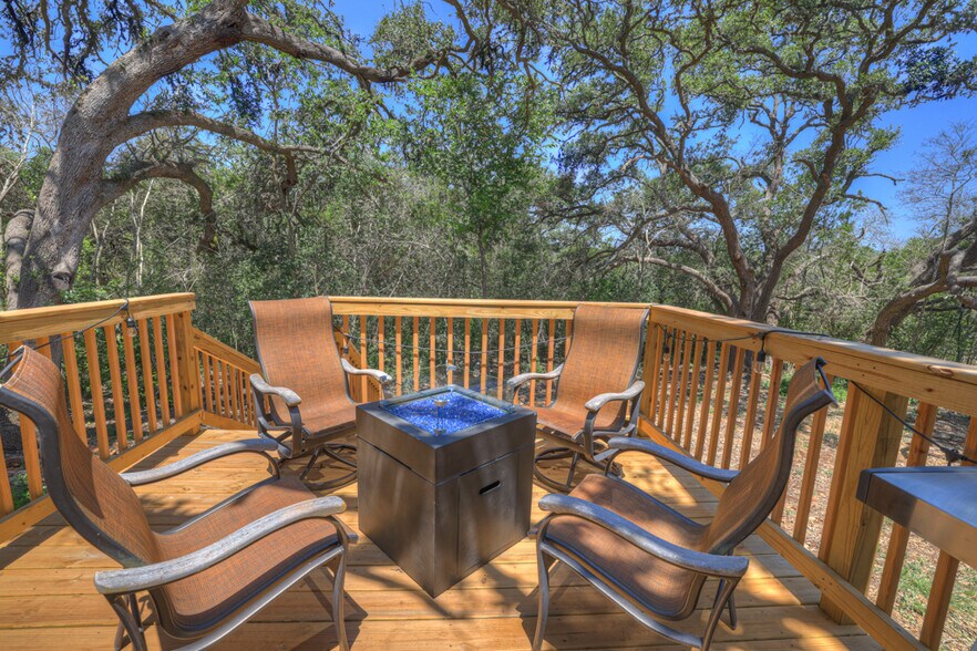 More Photos Of 7250 Fm 306, New Braunfels Freestanding For Sale