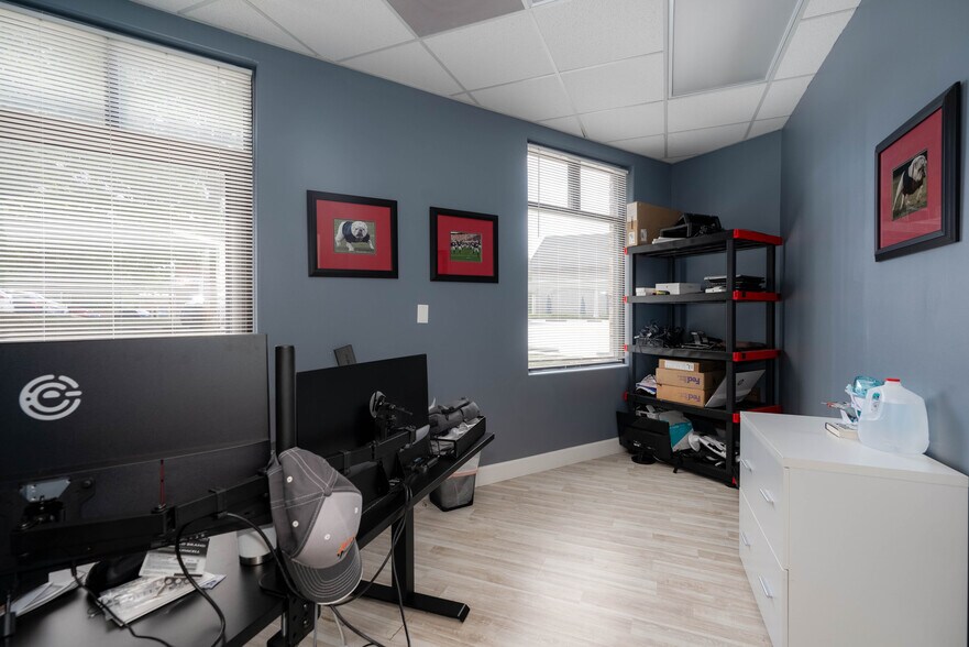 More Photos Of 3901 Mary Eliza Trce NW, Marietta Medical For Lease