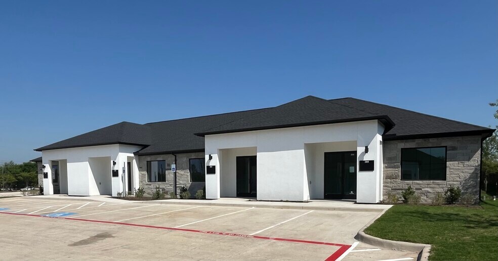 More Photos Of 3951 Alma Rd, McKinney Medical For Lease