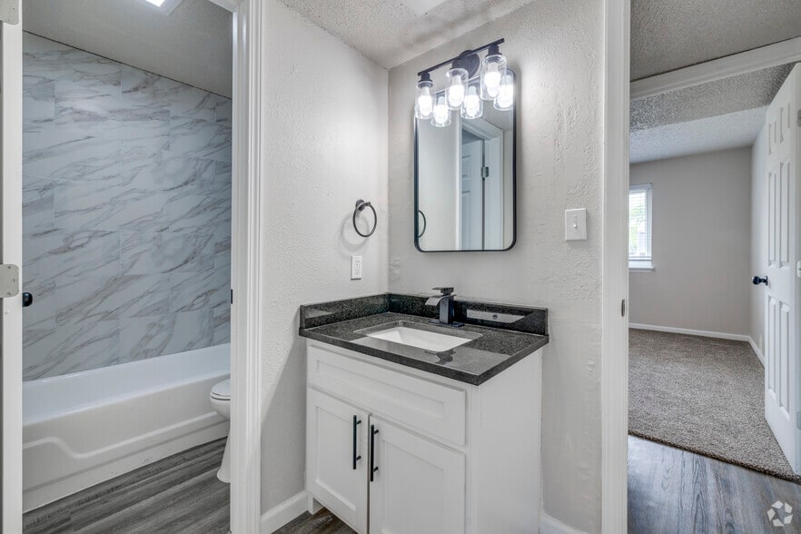 More Photos Of 11107 E Brady St, Tulsa Apartments For Sale