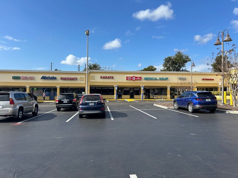 More Photos Of 921 W Orange Blossom Trl, Apopka Storefront For Lease