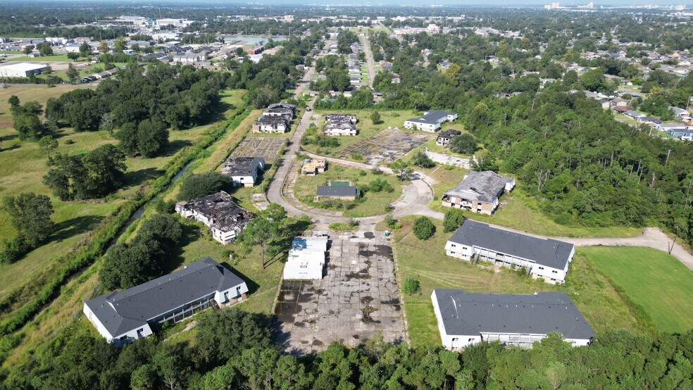 More Photos Of 1900 Prejean Dr, Lake Charles Apartments For Sale