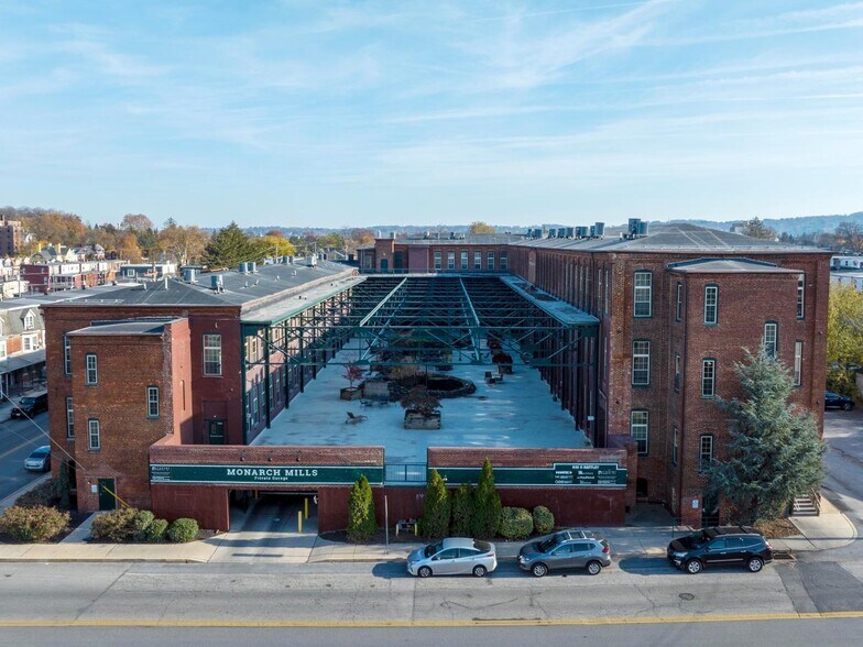 More Photos Of 600 N Hartley St, York Office Residential For Lease