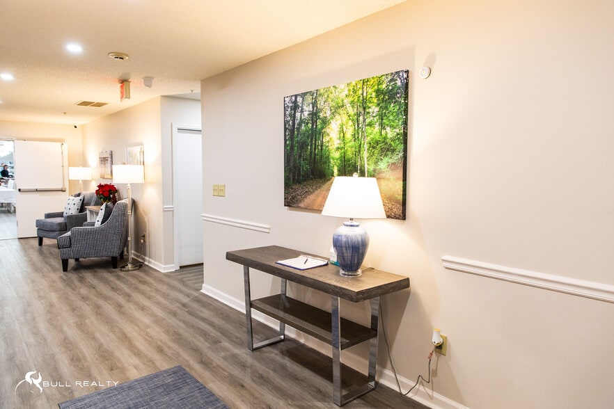 More Photos Of 286 Four Points Rd, Jackson Healthcare For Sale