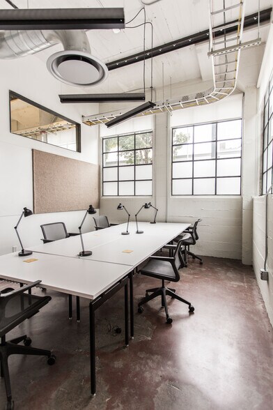More Photos Of 300 NW 14th Ave, Portland Coworking Space