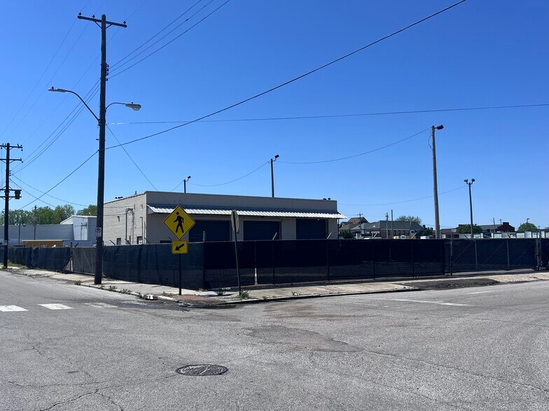 More Photos Of 167 Webster Ave, Memphis Auto Repair For Sale