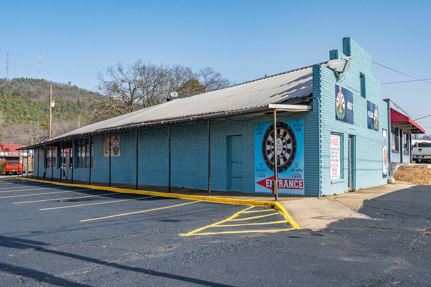 More Photos Of 816 Albert Pike Rd, Hot Springs Bar For Sale