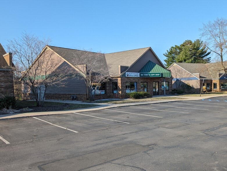 More Photos Of 3311 South Airport Rd, Traverse City Storefront Retail Office For Lease