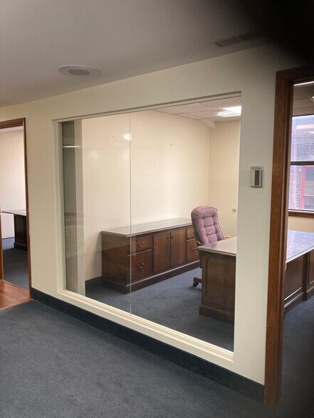 More Photos Of 37 Franklin St, Buffalo Office For Sale