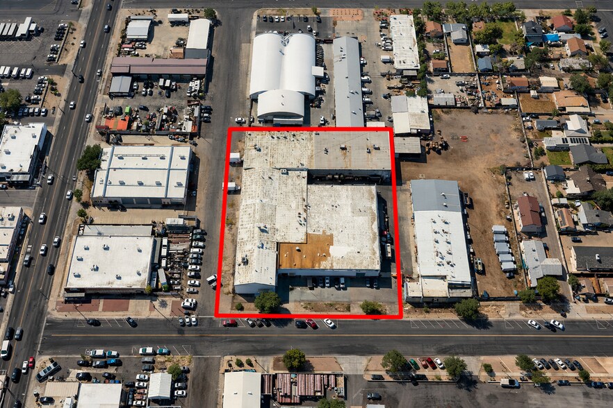 More Photos Of 260 S Hibbert St, Mesa Warehouse For Lease