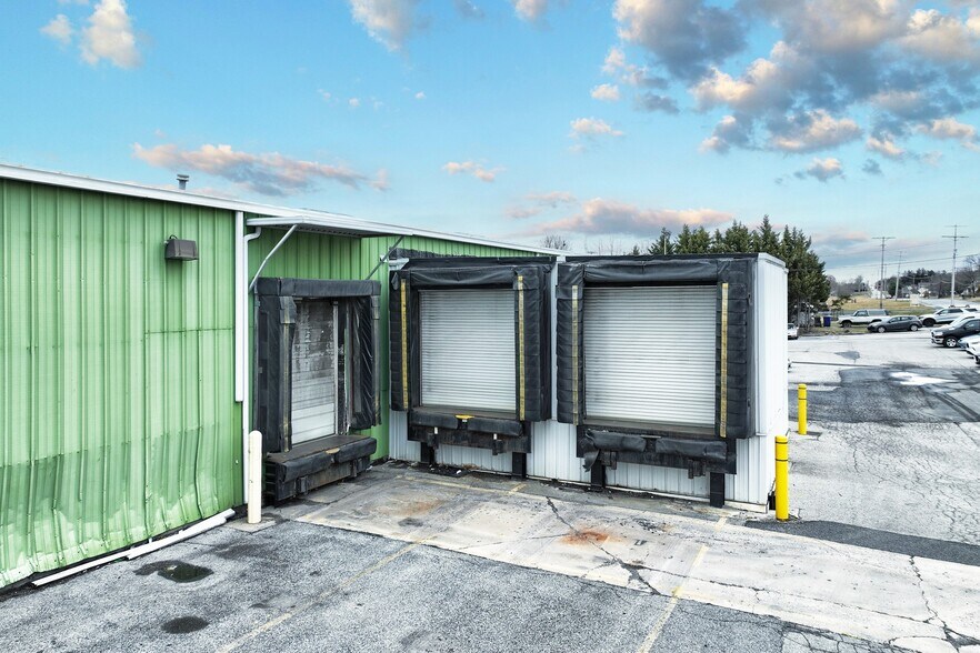 More Photos Of 978 Old Harrisburg Rd, Gettysburg Warehouse For Sale