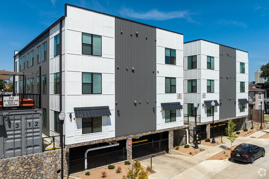 More Photos Of 312 W Terrell Ave, Fort Worth Apartments For Sale