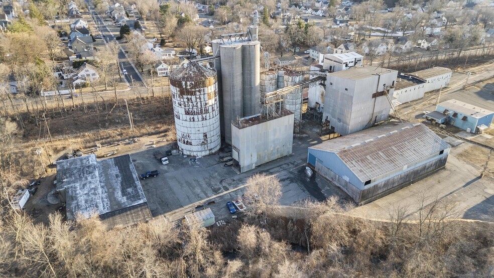 More Photos Of 46 Apel Pl, Manchester Warehouse For Sale