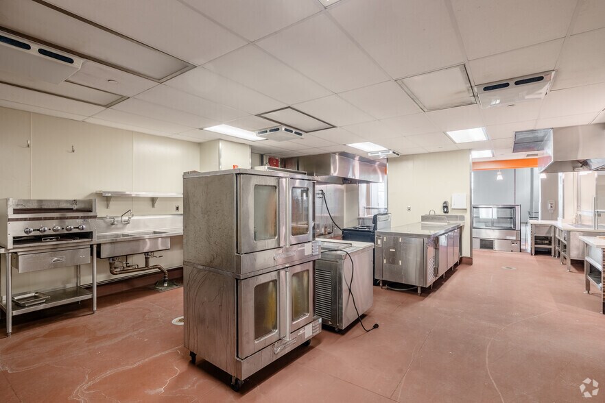 More Photos Of 3721 Tecport Dr, Harrisburg Office For Sale