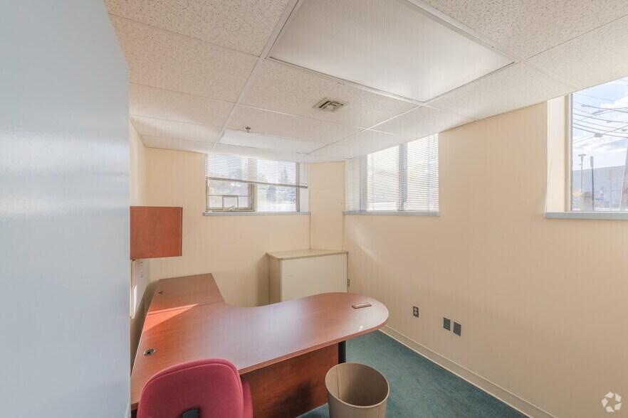 More Photos Of 45 Willard Ave, Providence Medical For Sale