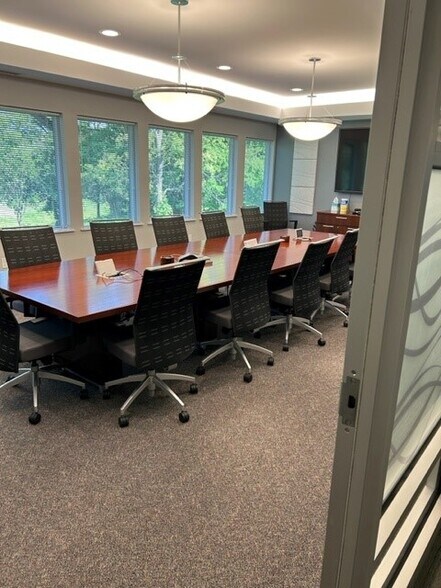 More Photos Of 5760 Nimtz Pky, South Bend Office For Sale
