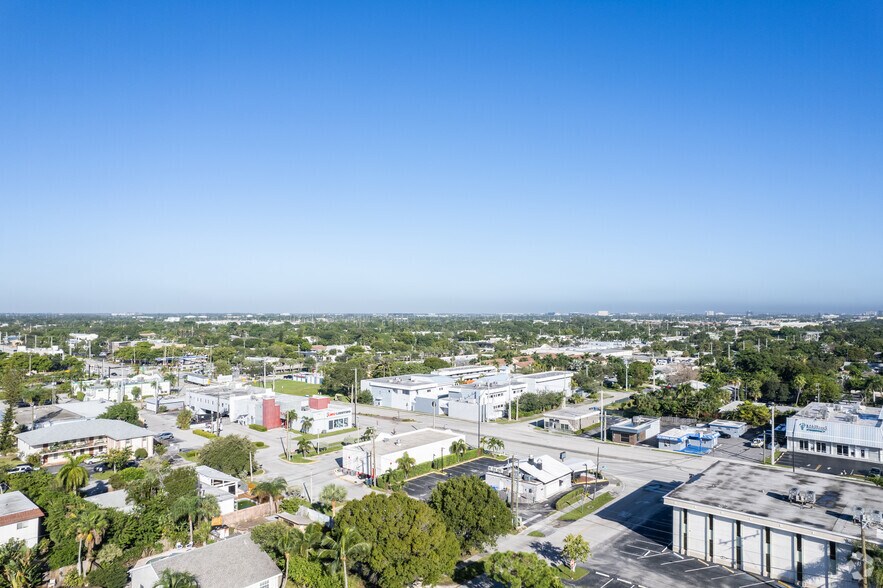 More Photos Of 1299 E Oakland Park Blvd, Oakland Park Office For Sale