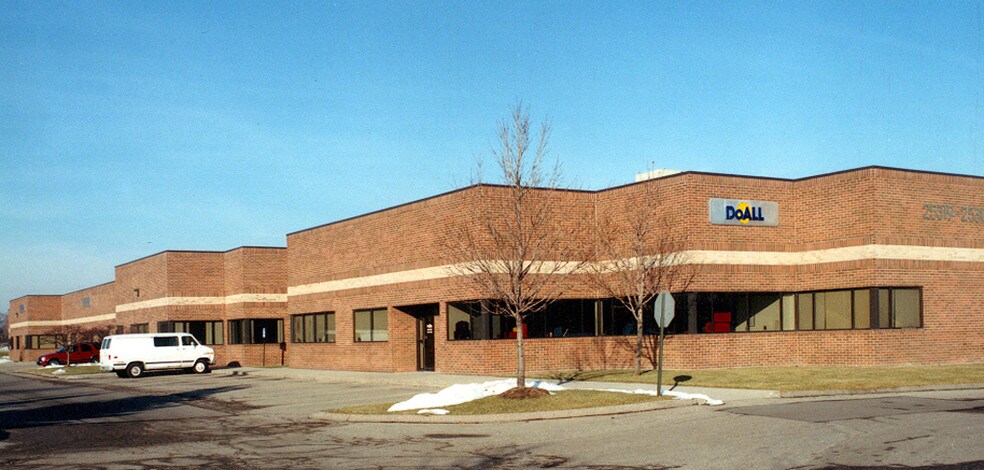 Primary Photo Of 25209-25235 Dequindre Rd, Madison Heights Unknown For Lease