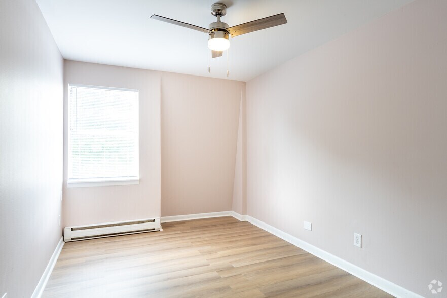 More Photos Of 1833 Seven Pines Rd, Springfield Apartments For Sale