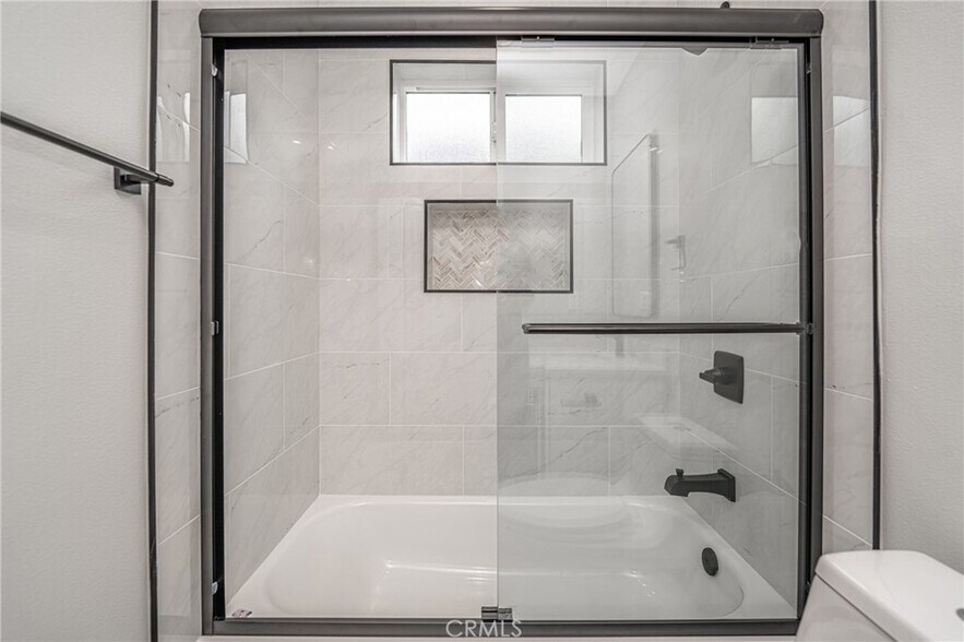 More Photos Of 433 W Gage Ave, Los Angeles Multifamily For Sale