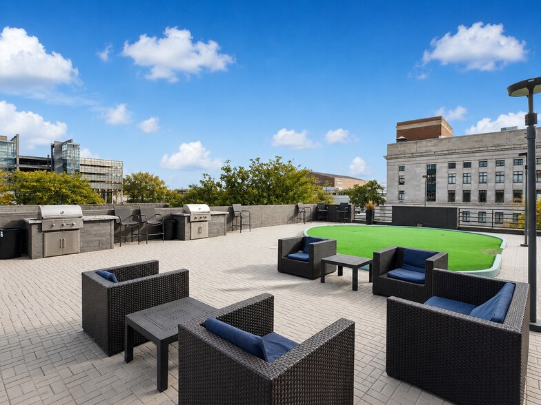More Photos Of 615 Park St, Des Moines Apartments For Sale