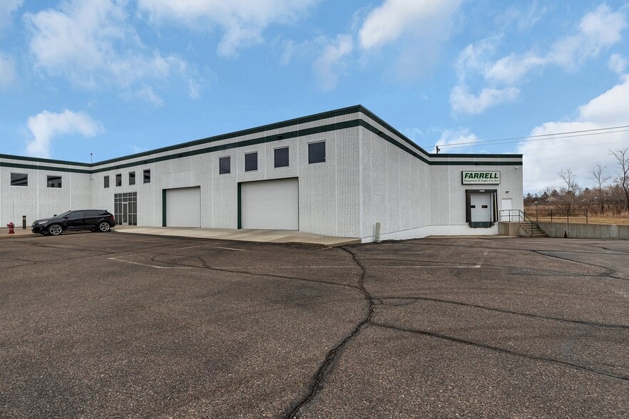 Primary Photo Of 300 14th Ave E, Sartell Showroom For Lease