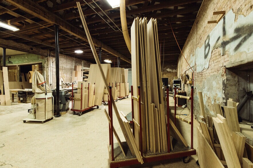 More Photos Of 75 Main St, Maxwell Warehouse For Lease