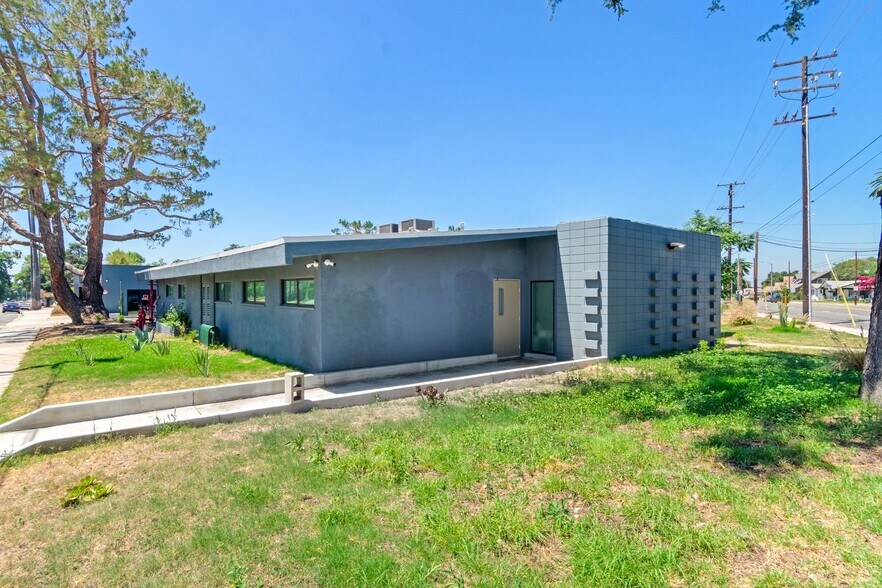 More Photos Of 1269 N Park Ave, Pomona Office Residential For Sale