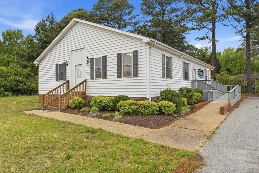 More Photos Of 2303 Pruden Blvd, Suffolk Healthcare For Sale