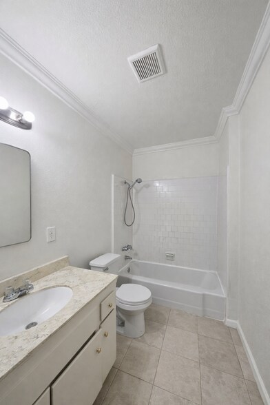 More Photos Of 538 W 82nd St, Los Angeles Apartments For Sale