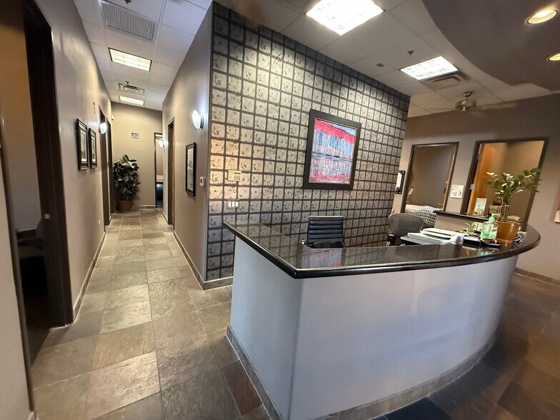 More Photos Of 2169 E Warner Rd, Tempe Office For Sale