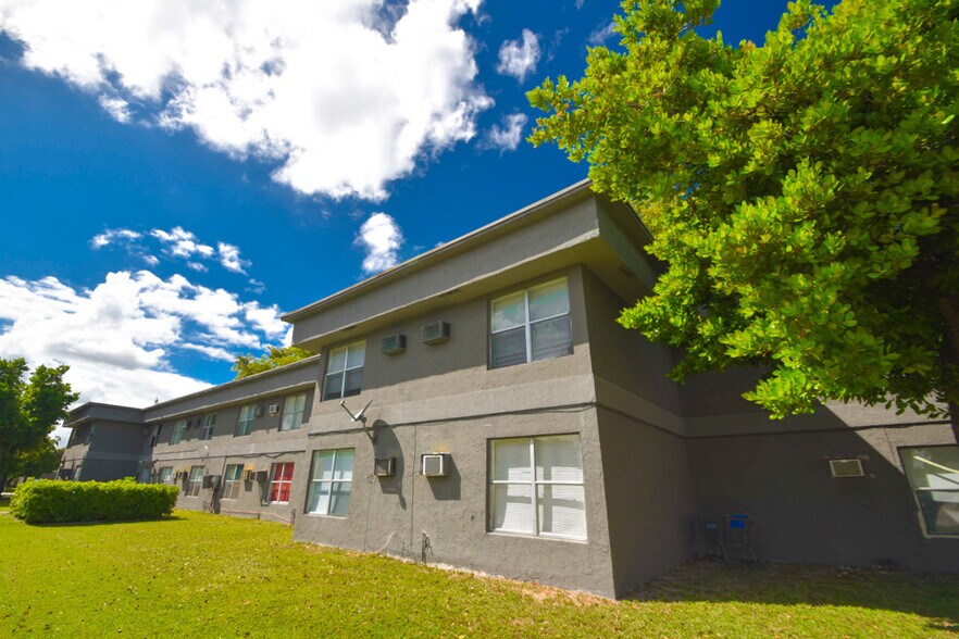 More Photos Of 6000 NW 7th St, Margate Apartments For Sale